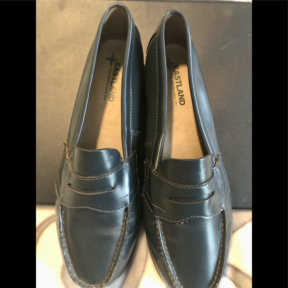 Women’s dress shoes by Eastland
